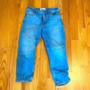 Abercrombie The High Rise Mom Jean